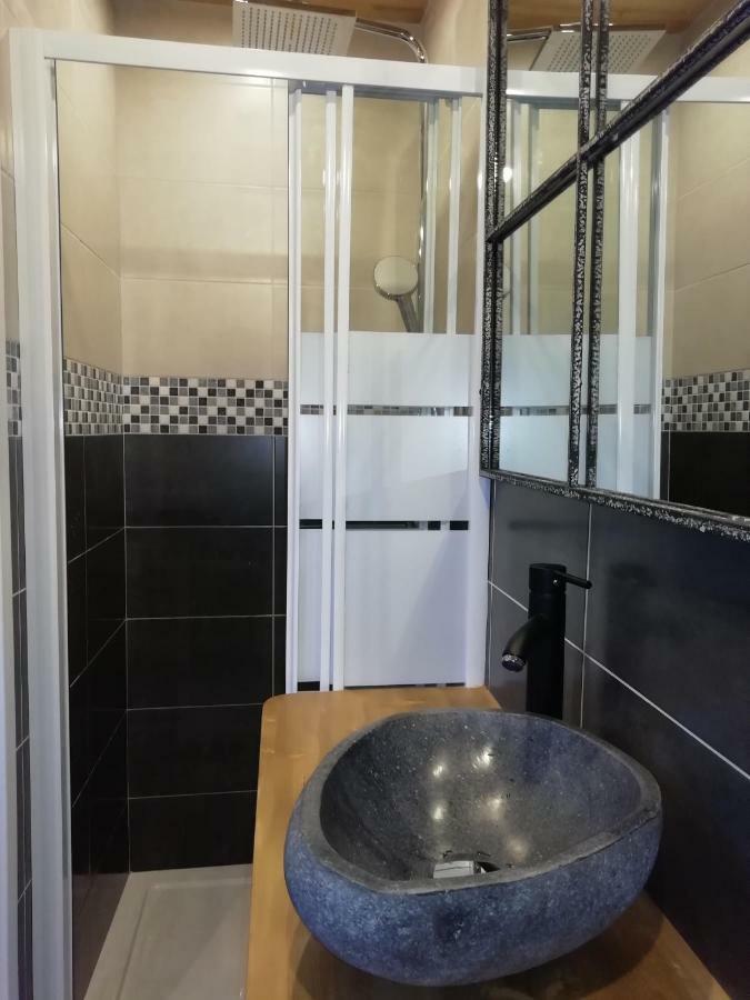 Thônes Studio En Duplex Renove מראה חיצוני תמונה